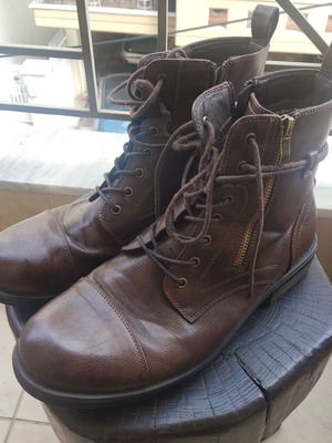 Brown boots like new, size 44