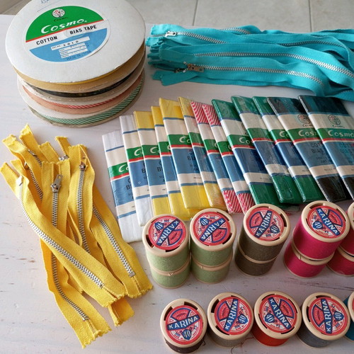 Vintage sewing materials set 59 pieces new in packaging