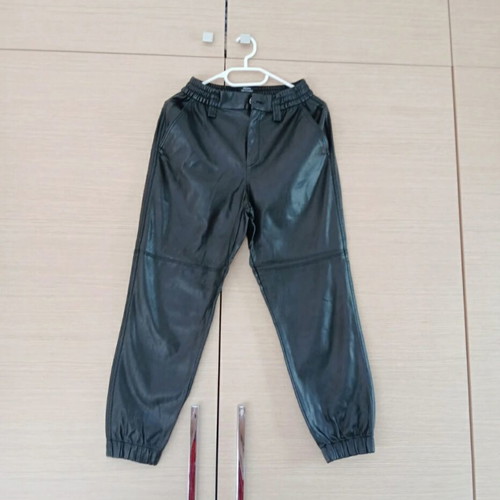 Women's leather pants like new, size M, black