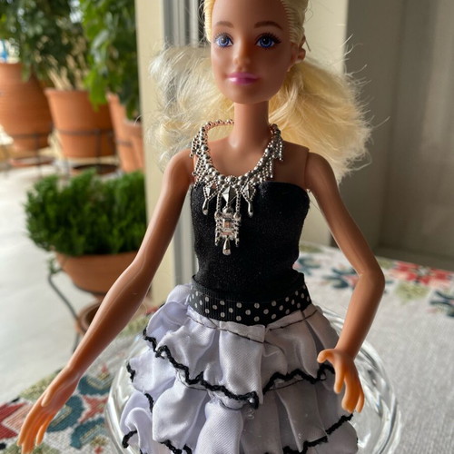 Collectible Barbie doll like new, well preserved and clean