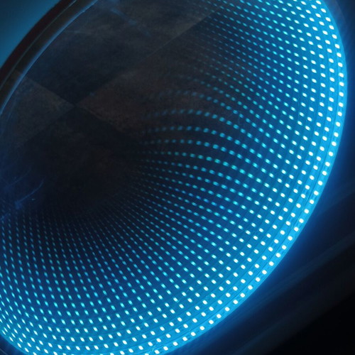 Infinity mirror used with small scratches