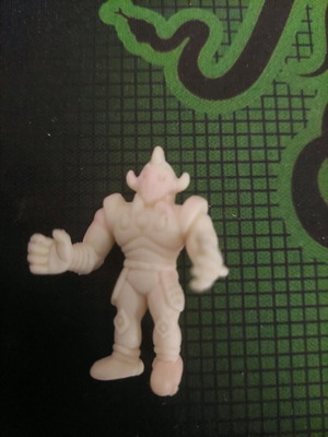 El Greco alien figure used with discoloration