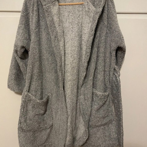 Oysho gray house robe like new with ears