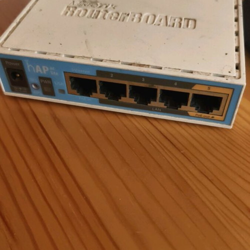 Mikrotik router board ac lite used, Poe in out