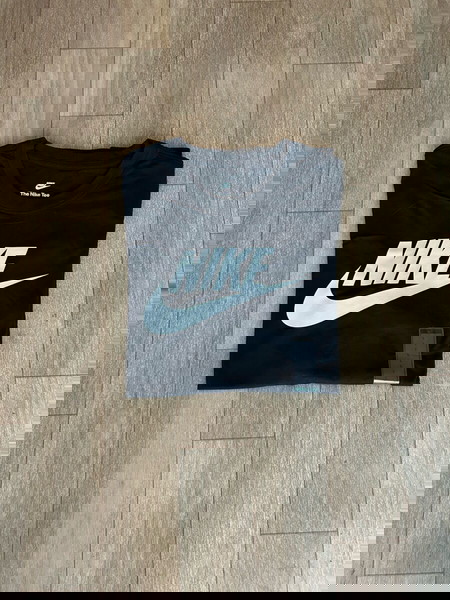 Nike t-shirt