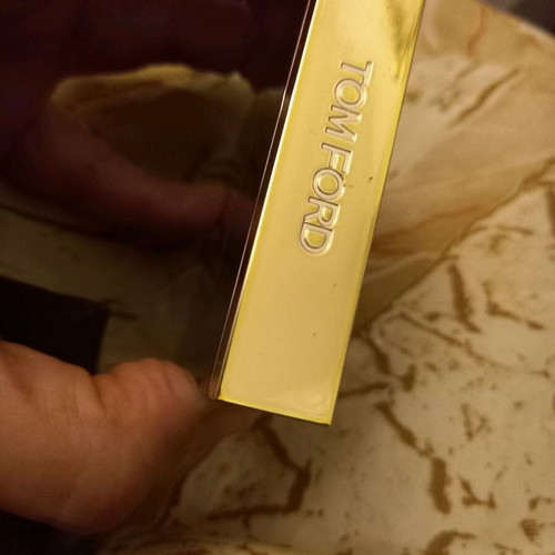 Eyeshadow palette new with brushes and velvet case Tomorrow
