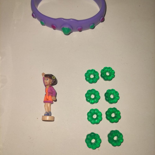 Polly Pocket Emerald Garden Bluebird 2000 used with bracelet and figure