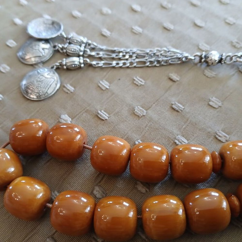 Bakelite komboloi worry beads, 33 beads, traditional oriental finish
