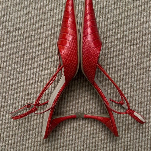 Zara leather shoes size 38 red new, unworn