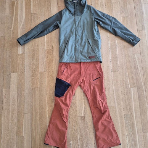 Burton snowboard jacket size S and Horsefeathers pants size M like new