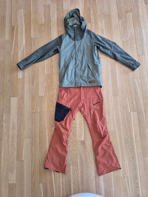 Burton snowboard jacket μέγεθος S και Horsefeathers παντελόνι μέγεθος M σαν καινούργια
