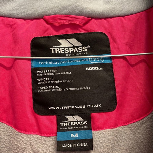Trespass jacket M pink in excellent condition with detachable hood