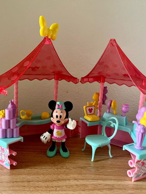 Minnie Shop Disney playset used