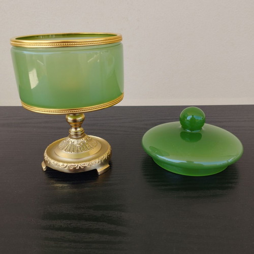 Green opaline fontaine rare, like new