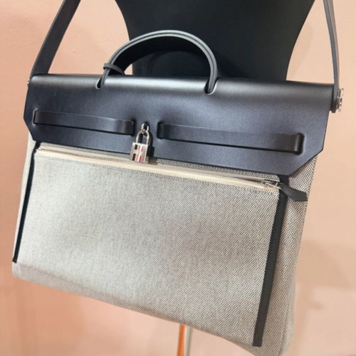 Hermès Herbag Messenger 39 shoulder bag, black and grey