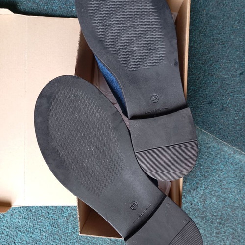 Bozikis women's summer flat sandals, size 38, denim and black