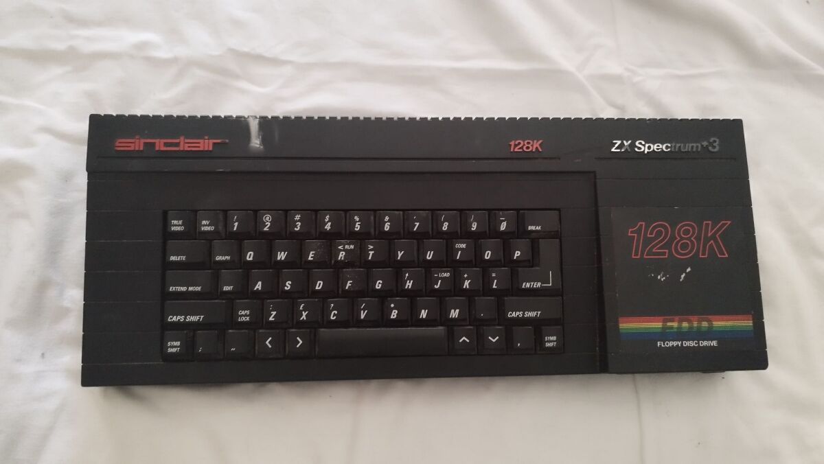 Sinclair ZX Spectrum +3 used for parts… - € 150,00 - Vendora.cy