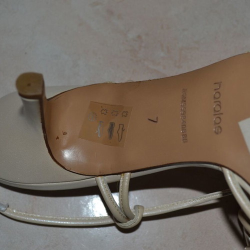Haralas cream sandals like new, summer sugar color