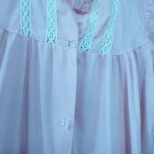 Vintage Milly robe 6XL pastel pink with lace, like new