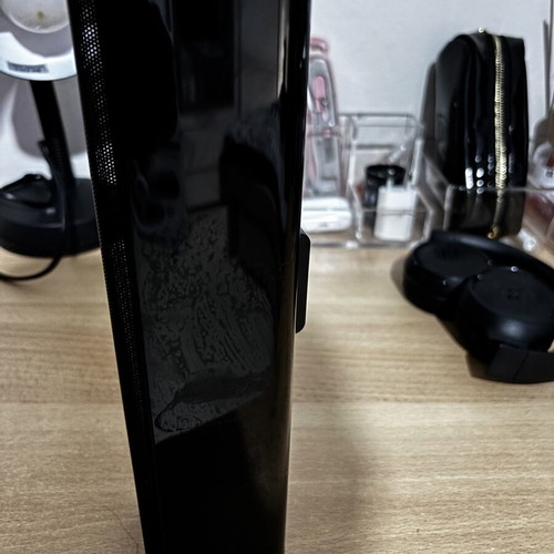 Akai soundbar used with Bluetooth, USB, HDMI ARC, FM radio