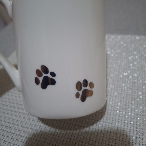 Mug with cat design
