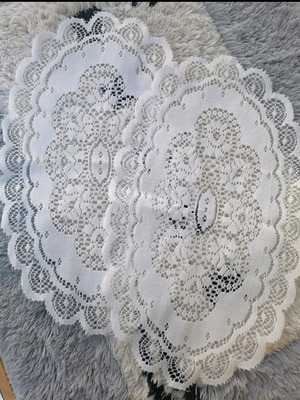 White doilies like new