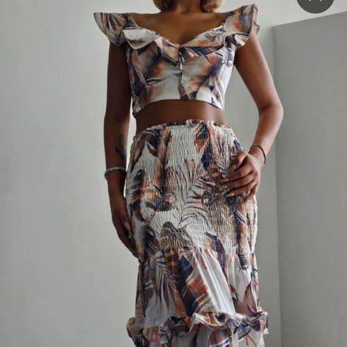 Moocci printed top and skirt set new size M