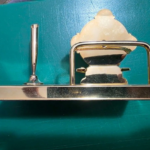 Quartz desk clock set with pen holder