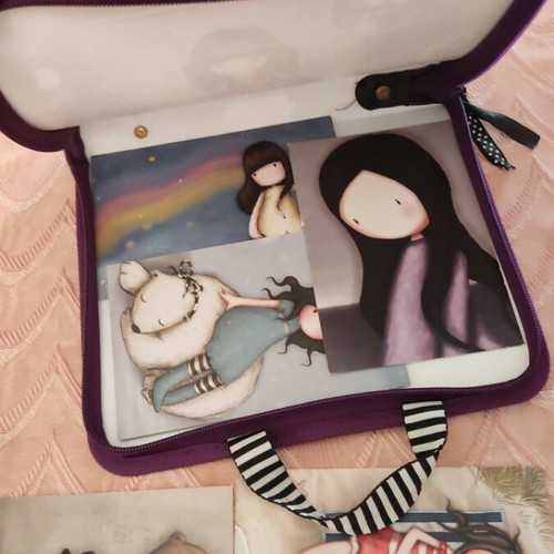 Santoro Gorjuss postcard set with carrying case