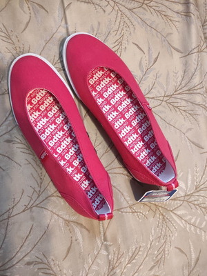 Bdtk pink canvas ballerinas new, size 37