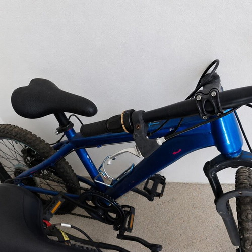 Mountain bike used, 24 inch wheels, blue, for children up to 10 years