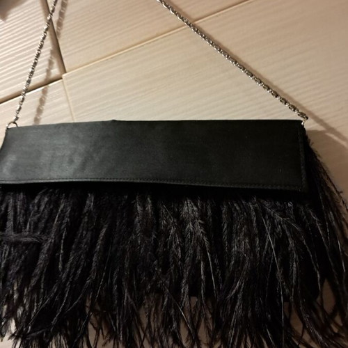 Evening bag with feathers satin closure like new, black