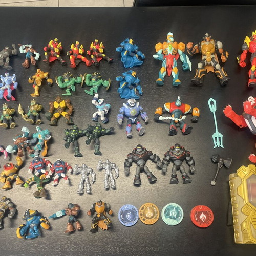 Gormiti figures pack of 40, like new