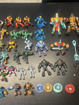 Gormiti figures pack of 40, like new
