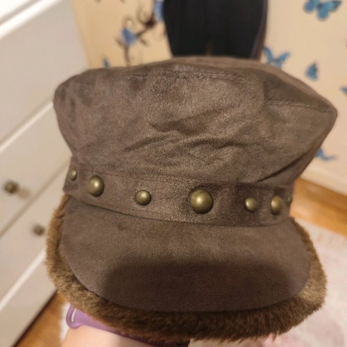Fullah Sugah brown winter hat with fur used size L