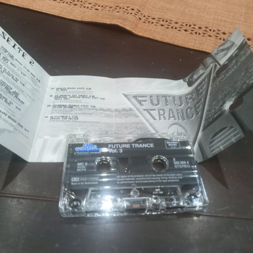Future Trance Vol.3 cassette tapes like new, electronic genre, 2 pcs