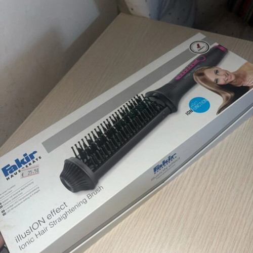 Fakir Illusion Effect Ionic Hair Straightening Brush like new