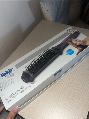 Fakir Illusion Effect Ionic Hair Straightening Brush like new