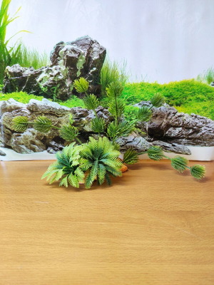 Artificial aquarium plant like new, 14 cm tall with base