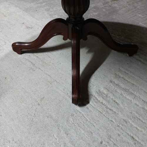 Round table used, mahogany wood, 1.20 m diameter with 2 extensions