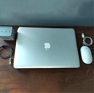 MacBook Pro (15-inch, Mid 2009) με αξεσουάρ (ημιλειτουργικό)