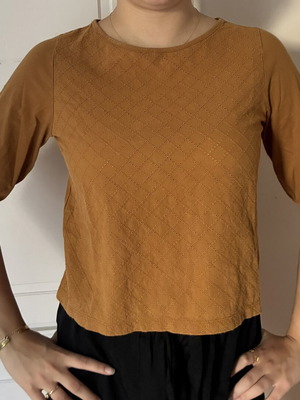 Uniqlo boxy lace textured blouse cinnamon size S like new