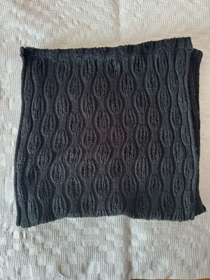 Black double neck scarf like new