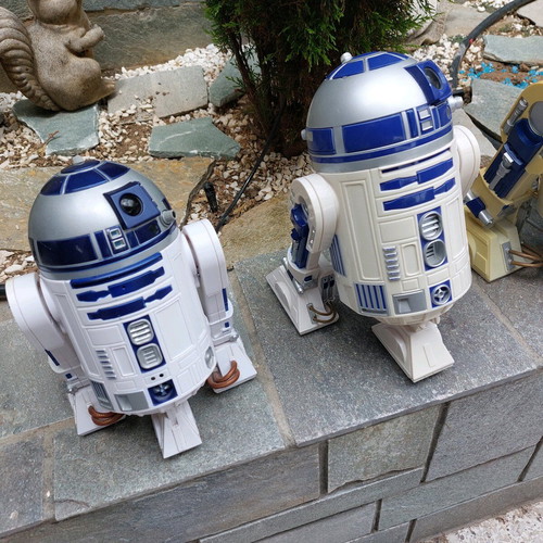 R2-D2 robot like new from Star Wars