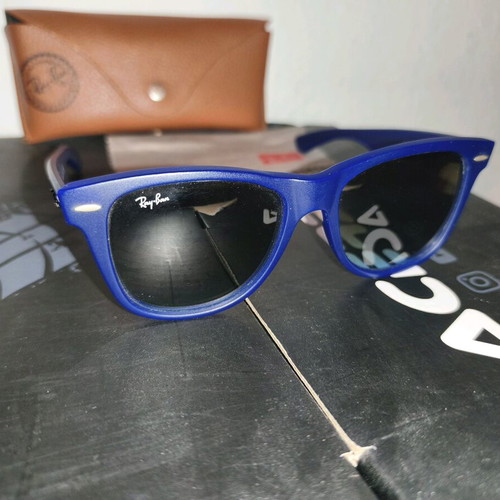 Ray Ban Wayfarer RB2140 sunglasses like new, blue frame, grey lenses