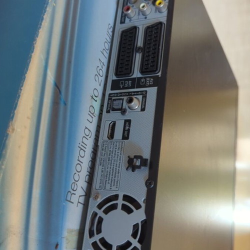 Samsung DVD Recorder DVD Player used with 160 GB hard drive HR773