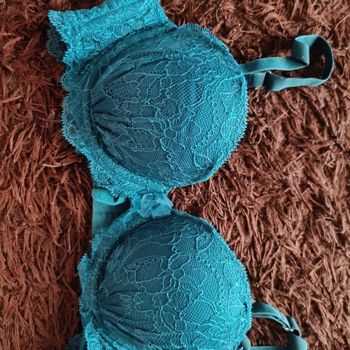 Lace bra new, turquoise, size 75B