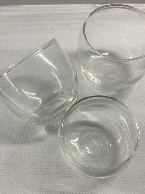 Set of 12 round glass glasses like new