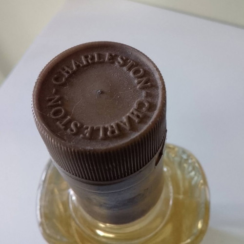 Punch Charleston collectible decor bottle like new