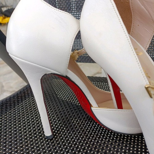 Mark Milan white pumps like new, size 38, 12cm heel